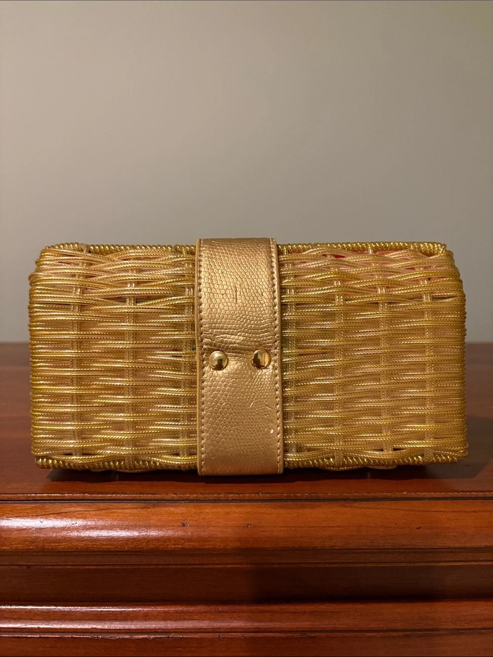 Lilly Pulitzer Gold “Wicker” Clutch Purse Preowned Hard to Find